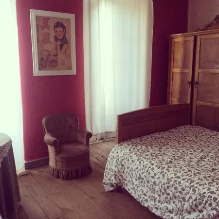 別荘 Casa Historica Entre Montanas