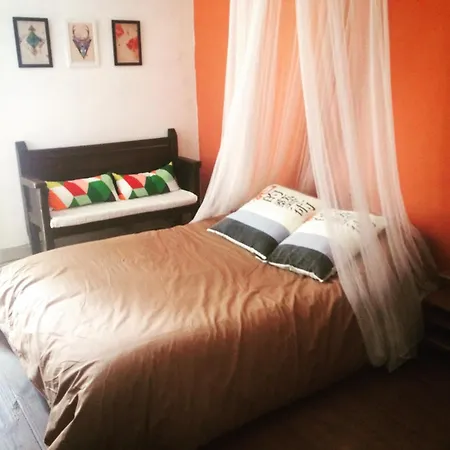 Casa Historica Entre Montanas