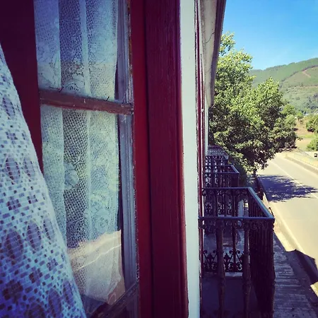 Casa Historica Entre Montanas *